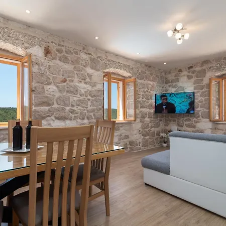Βίλα Stone House Grgo With Heated Swimming Pool And Podorljak