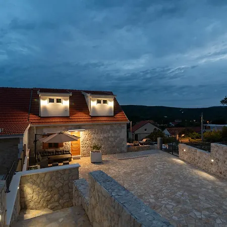 Villa Stone House Grgo With Heated Swimming Pool And