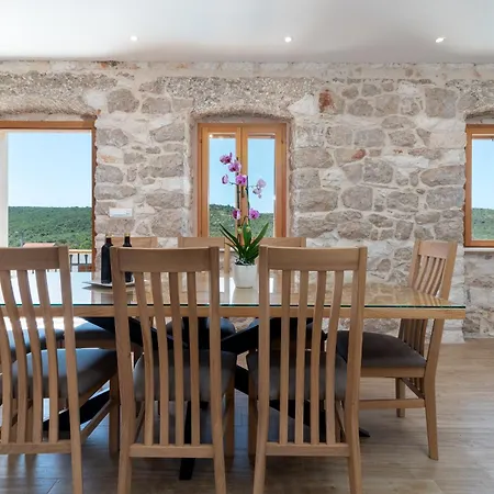 Villa Stone House Grgo With Heated Swimming Pool And