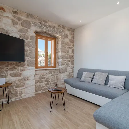 Stone House Grgo With Heated Swimming Pool And Βίλα *