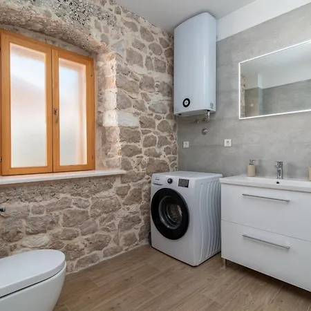 Stone House Grgo With Heated Swimming Pool And Βίλα *