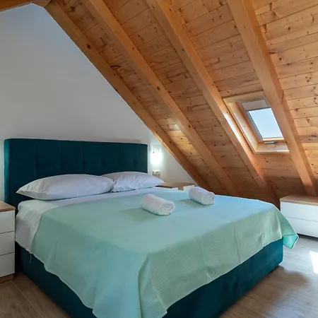 Stone House Grgo With Heated Swimming Pool And *