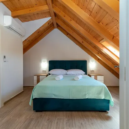 Stone House Grgo With Heated Swimming Pool And * Podorljak