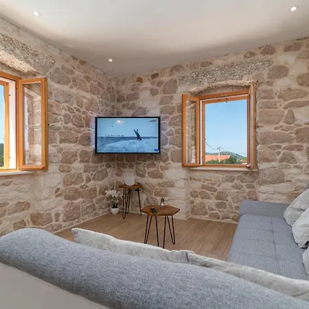 Stone House Grgo With Heated Swimming Pool And