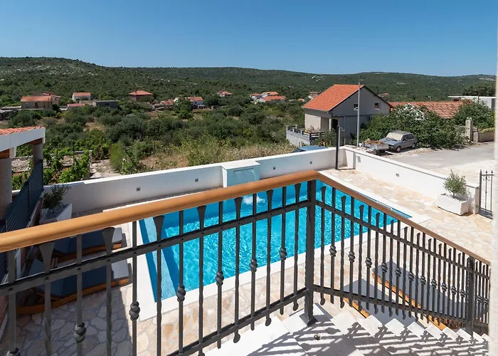 Villa Stone House Grgo With Heated Swimming Pool And *