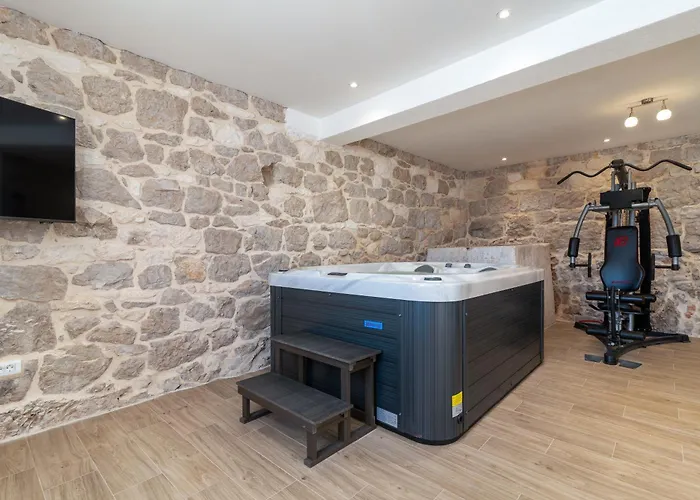 Villa Stone House Grgo With Heated Swimming Pool And Podorljak