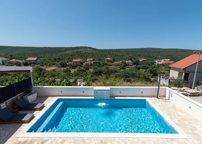 Villa Stone House Grgo With Heated Swimming Pool And *