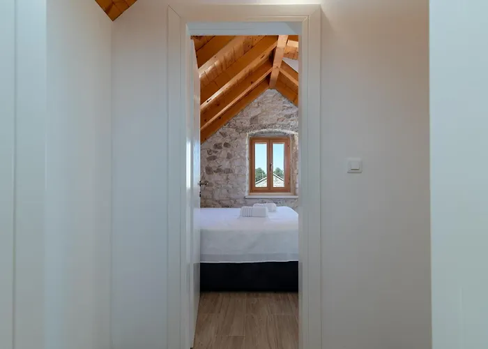 Stone House Grgo With Heated Swimming Pool And * Podorljak