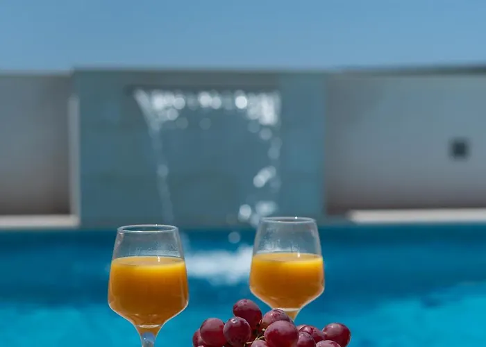 Stone House Grgo With Heated Swimming Pool And Podorljak