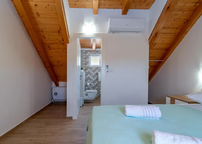 Villa Stone House Grgo With Heated Swimming Pool And *