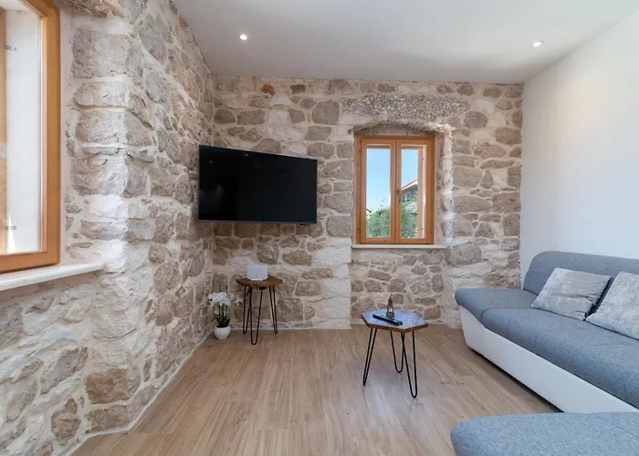 Villa Stone House Grgo With Heated Swimming Pool And Podorljak